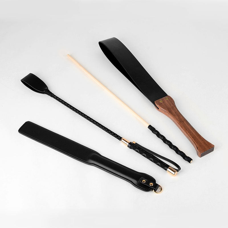 Sex toys female alternative femdom wooden handle handle handle slap pp whip sp tool cowhide beat sex whip